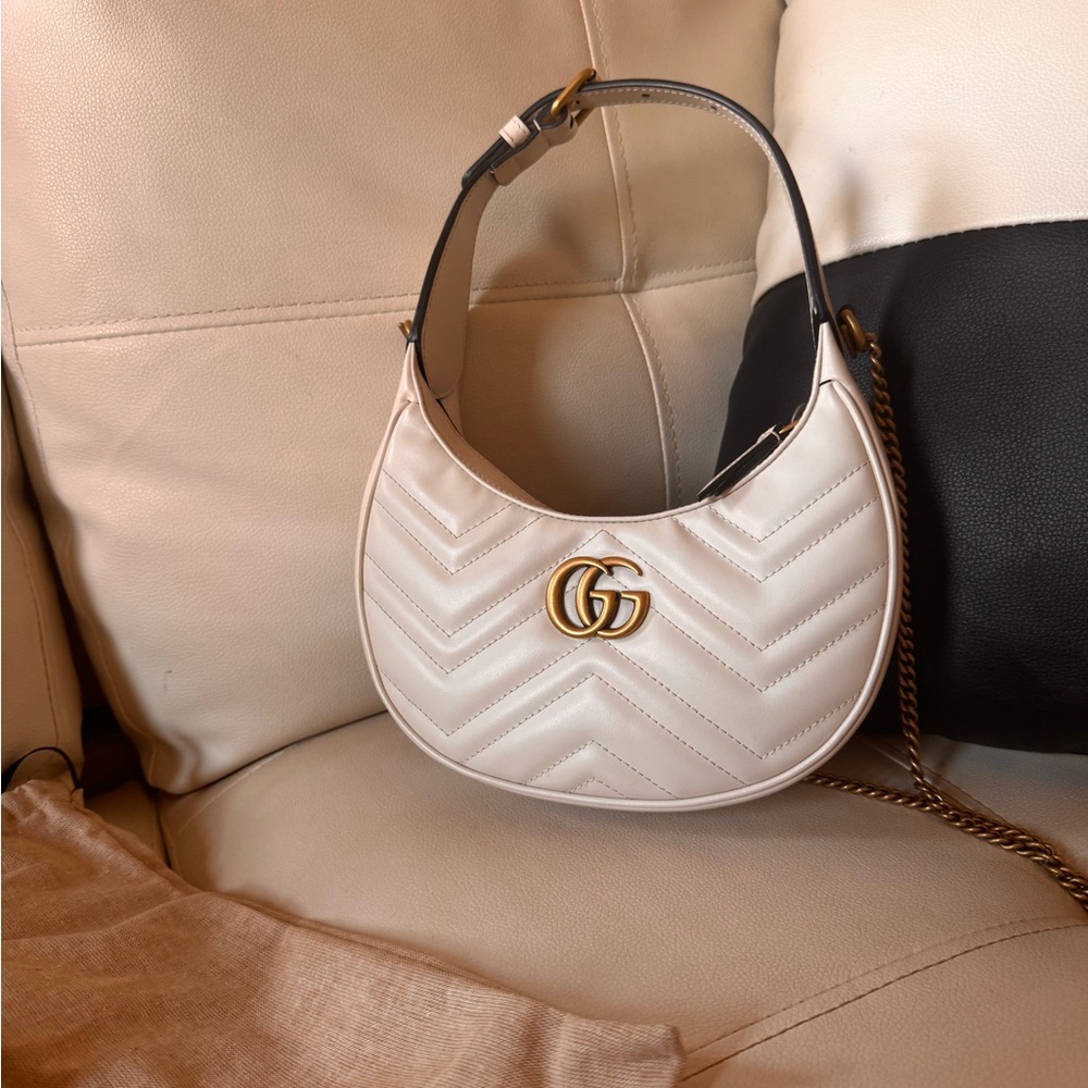 Gucci Cream Quilted Shoulder Bag